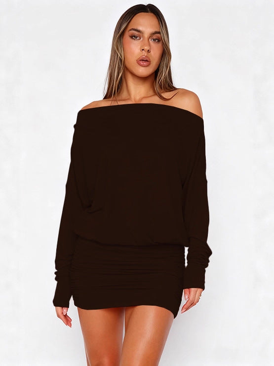 Vestido Entallado de Hombro Caído — Elegancia Seductora
