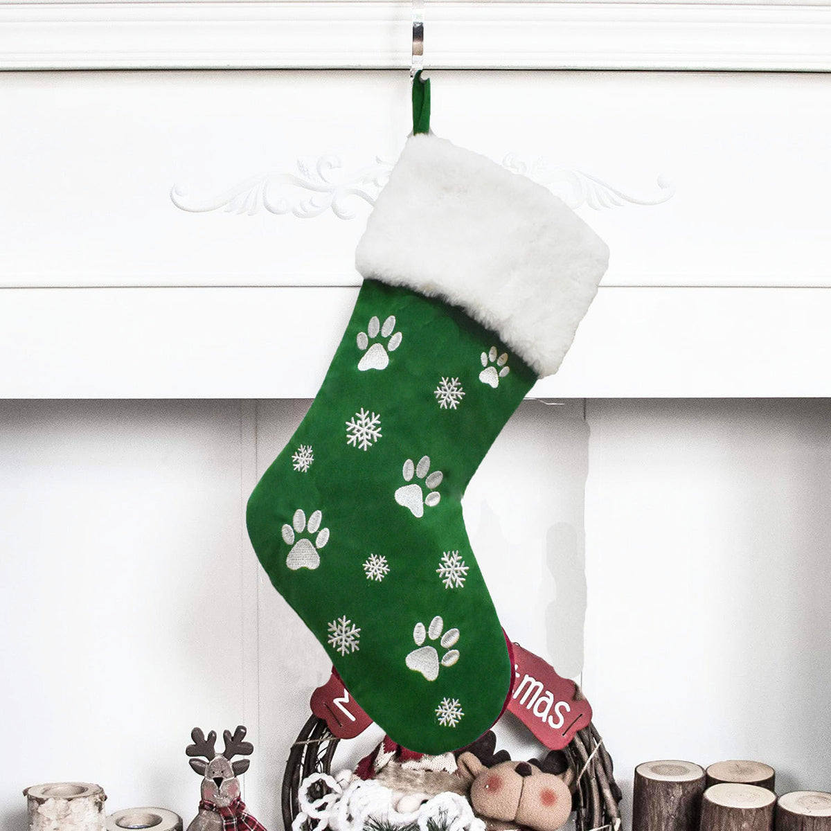 Calcetín Navideño para Mascotas con Huellitas Bordadas